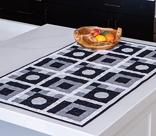 Комплект за стеганого одеяла със свързващи нишки, настолна пътека (28 x 46), скрити форми