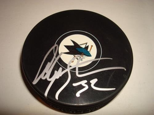 Алекс Стэл подписа хокей шайба Сан Хосе Шаркс с автограф на PSA /DNA COA a - за Миене на НХЛ с автограф
