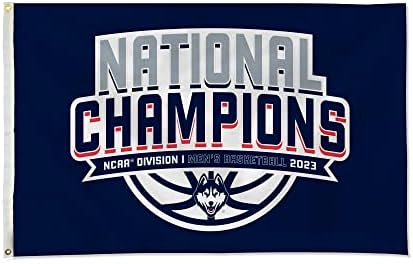 Rico Industries NCAA Connecticut Huskies 2023 Мъжки Национални Шампиони по баскетбол 3' x 5' Банер Флаг