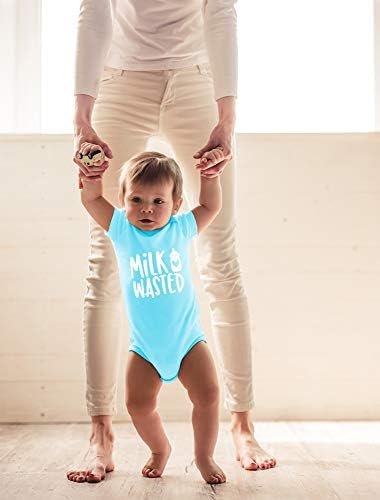 Инвестирани губи мляко - Забавен костюм Собутыльника - Хумор при кърменето - Сладък Детски едно Парче боди