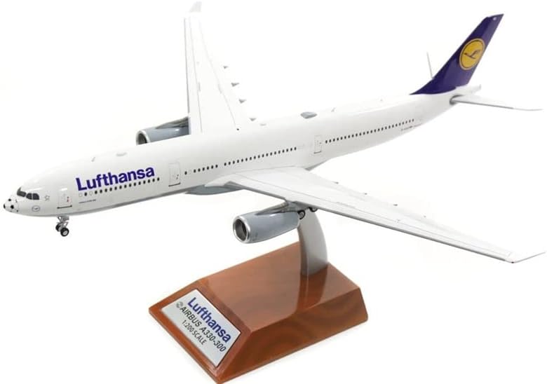 Модел WB Lufthansa Airbus A330-300 D-AIKI Футболен Носа със стойка 100 Модели 1/200 Готови Модели на самолети, ПРОИЗВЕДЕНИ ПОД НАТИСКА на