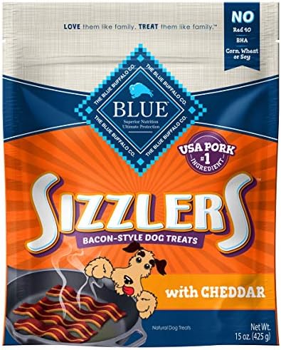 Меки Мокри Лакомства за кучета Blue Buffalo Sizzlers с Натурален Бекон, Свинско с Чеддером в опаковка по 15 грама