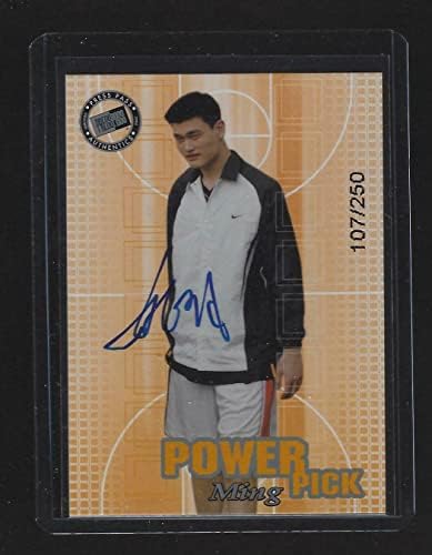 Яо Мин Подписа Автограф на 2002 Натиснете проход Power Pick 107/250 На картичка с Автограф - Издълбани подпис в НБА