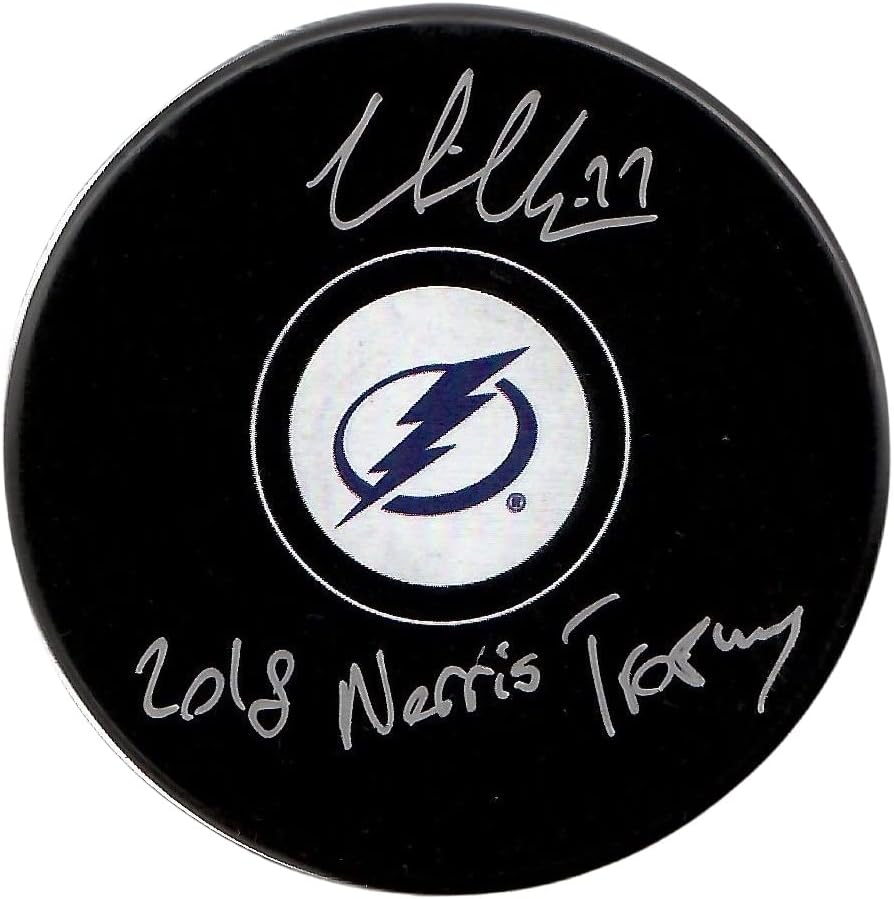Виктор Хедман с автограф подписа вписанную шайбата NHL Tampa Bay Lightning JSA COA